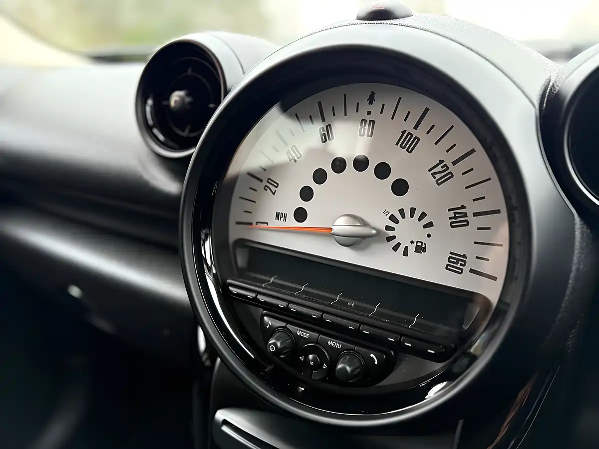 Used 2013 MINI Countryman One Black - Interior and Exterior details 16