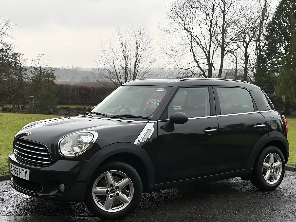 Used 2013 MINI Countryman One Black - Interior and Exterior details 2