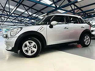 Used 2013 MINI Countryman One Crystal Silver - Interior and Exterior details 4