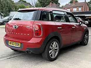 Used 2013 MINI Countryman One Red - Interior and Exterior details 7