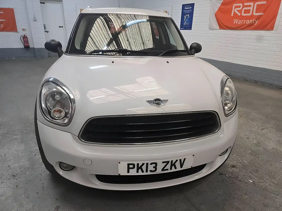 Used 2013 MINI Countryman One White - Interior and Exterior details 3