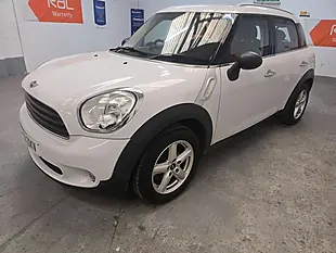Used 2013 MINI Countryman One White - Interior and Exterior details 4