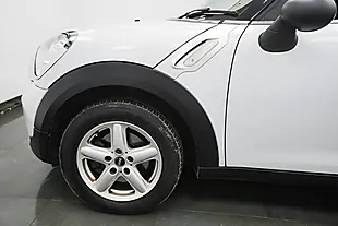 Used 2013 MINI Countryman One White - Interior and Exterior details 5
