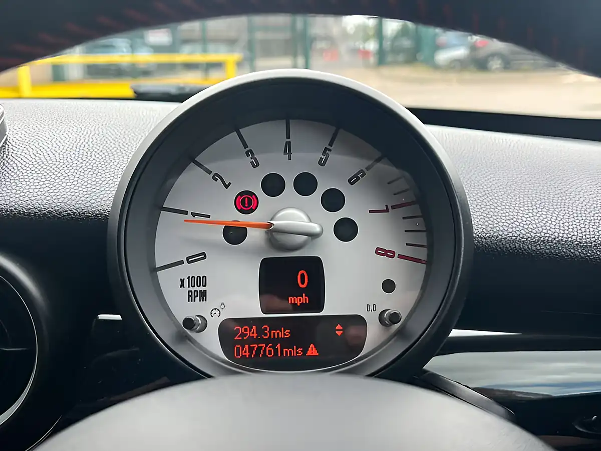 Used 2013 MINI Coupe Cooper S Chili Red - Interior and Exterior details 18