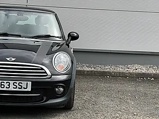 Used 2013 MINI Hatch Baker Street Midnight Black - Interior and Exterior details 4