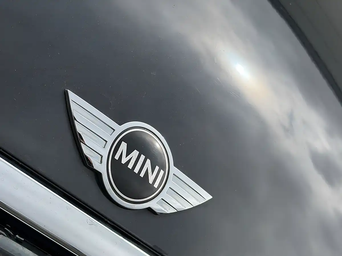 Used 2013 MINI Hatch Baker Street Midnight Black - Interior and Exterior details 5