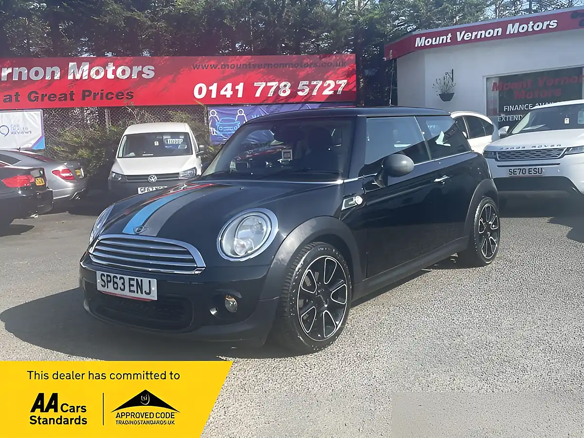 Used 2013 MINI Hatch Bayswater Black - Front View
