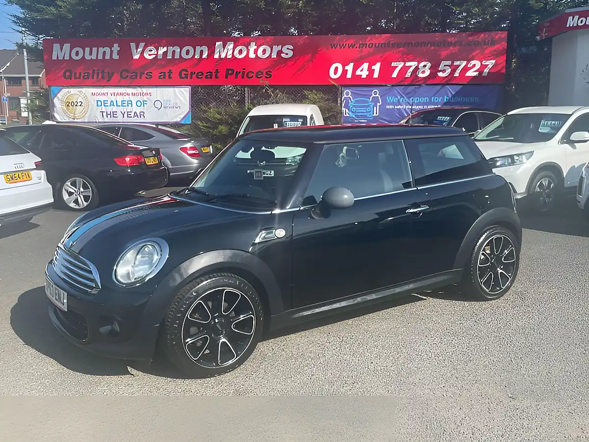 Used 2013 MINI Hatch Bayswater Black - Interior and Exterior details 5