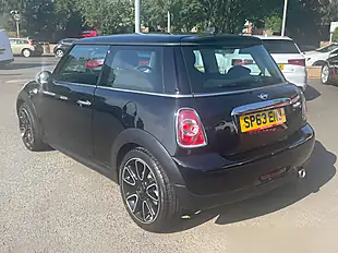 Used 2013 MINI Hatch Bayswater Black - Interior and Exterior details 6