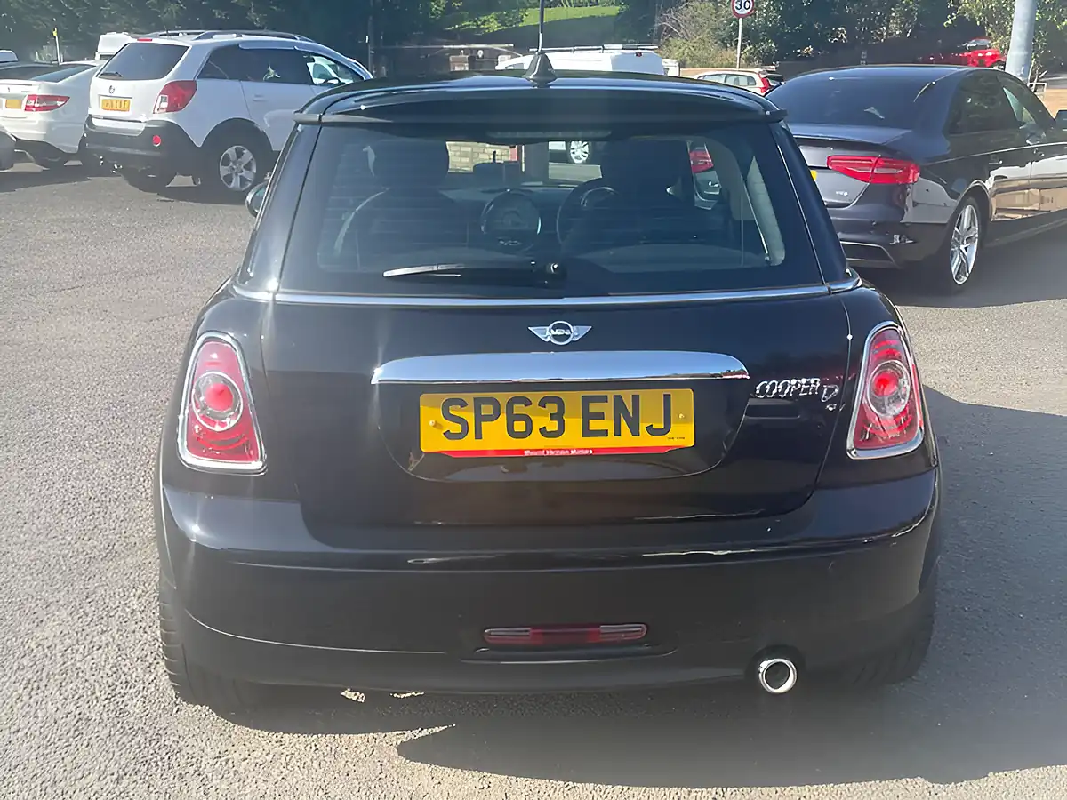 Used 2013 MINI Hatch Bayswater Black - Interior and Exterior details 7