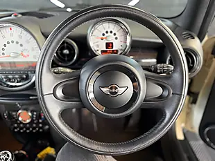 Used 2013 MINI Hatch Cooper Baker Street White - Interior and Exterior details 11