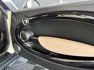 Used 2013 MINI Hatch Cooper Baker Street White - Interior and Exterior details 13