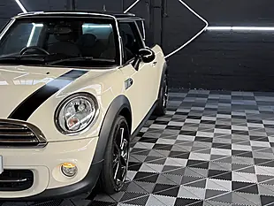 Used 2013 MINI Hatch Cooper Baker Street White - Interior and Exterior details 20