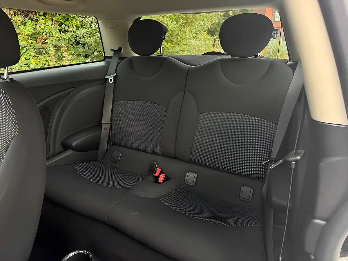 Used 2013 MINI Hatch Cooper Black - Interior and Exterior details 11