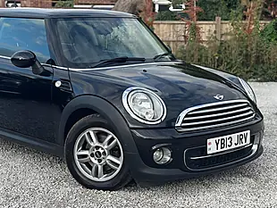 Used 2013 MINI Hatch Cooper Black - Interior and Exterior details 6
