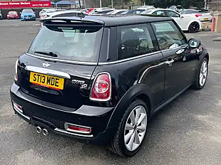 Used 2013 MINI Hatch Cooper Black - Interior and Exterior details 8