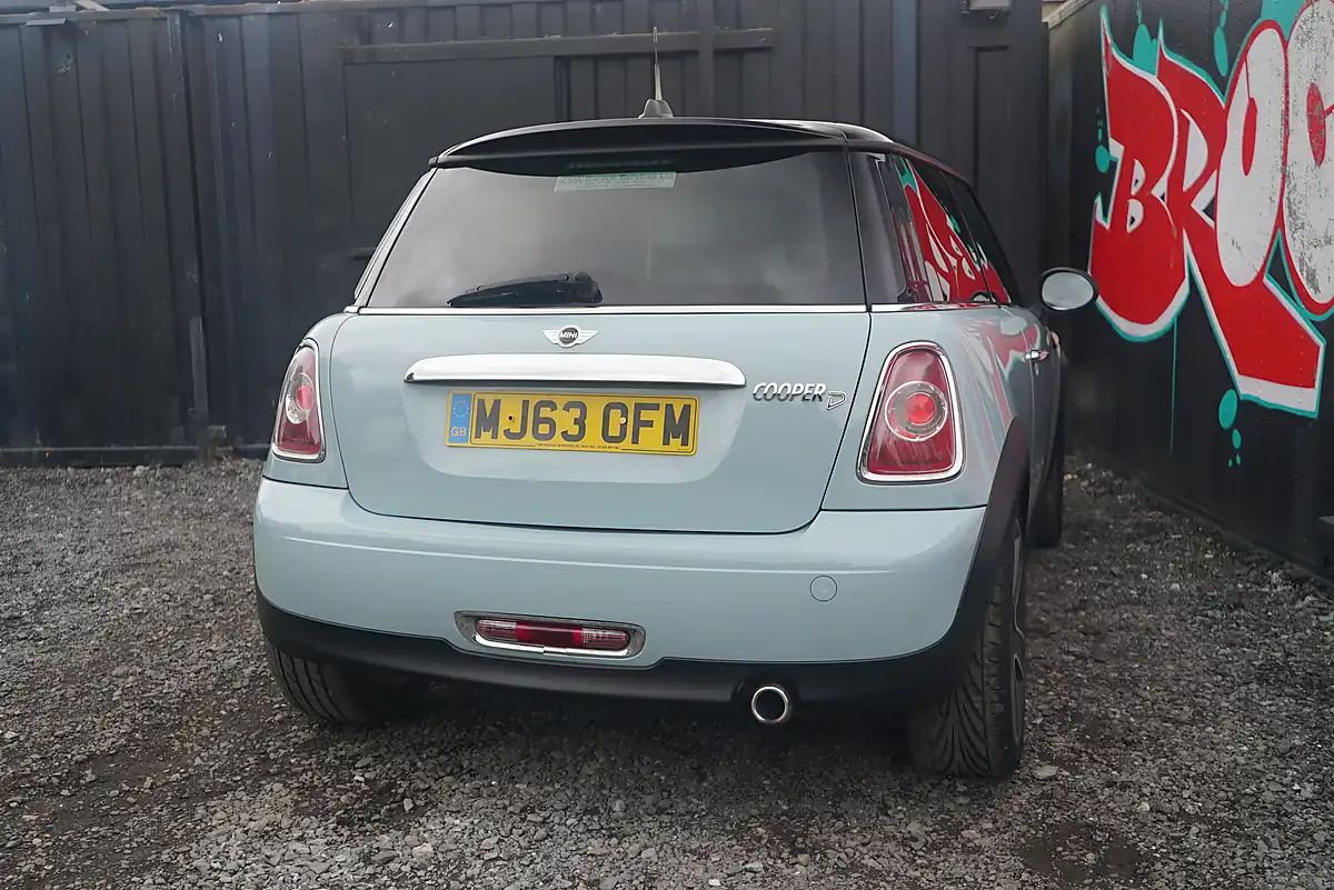 Used 2013 MINI Hatch Cooper Blue - Interior and Exterior details 14
