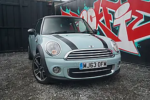 Used 2013 MINI Hatch Cooper Blue - Interior and Exterior details 3