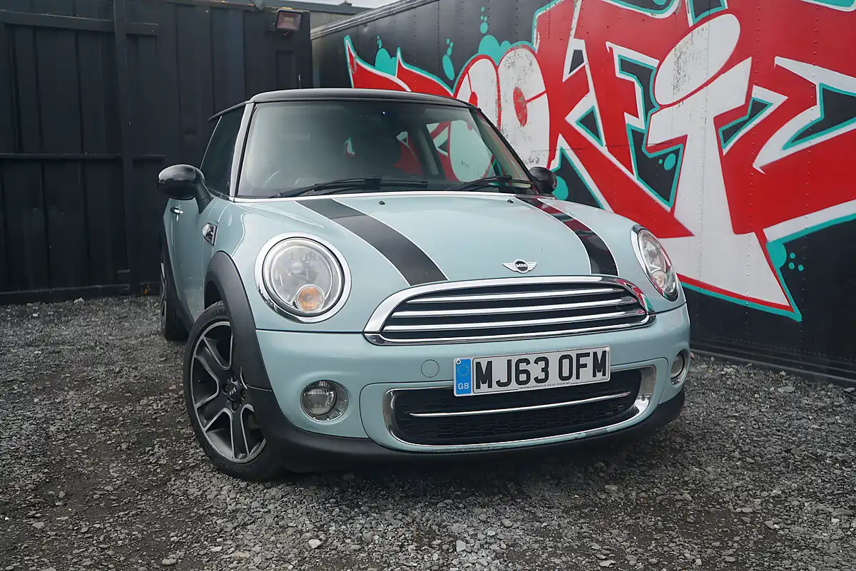 Used 2013 MINI Hatch Cooper Blue - Interior and Exterior details 3