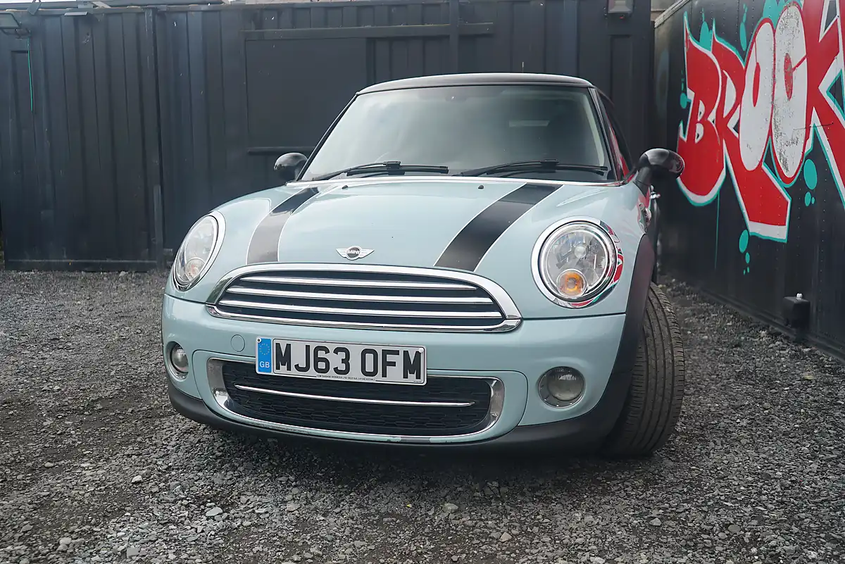 Used 2013 MINI Hatch Cooper Blue - Interior and Exterior details 6