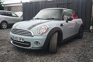 Used 2013 MINI Hatch Cooper Blue - Interior and Exterior details 8