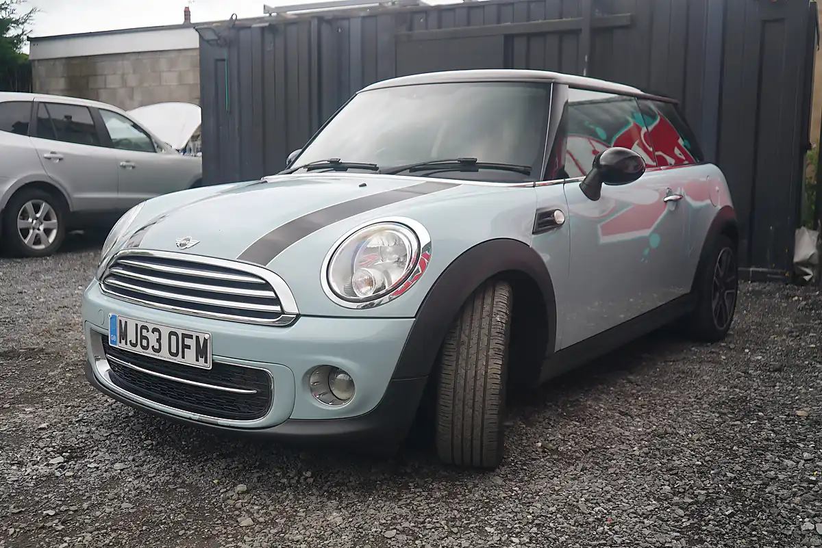 Used 2013 MINI Hatch Cooper Blue - Interior and Exterior details 8