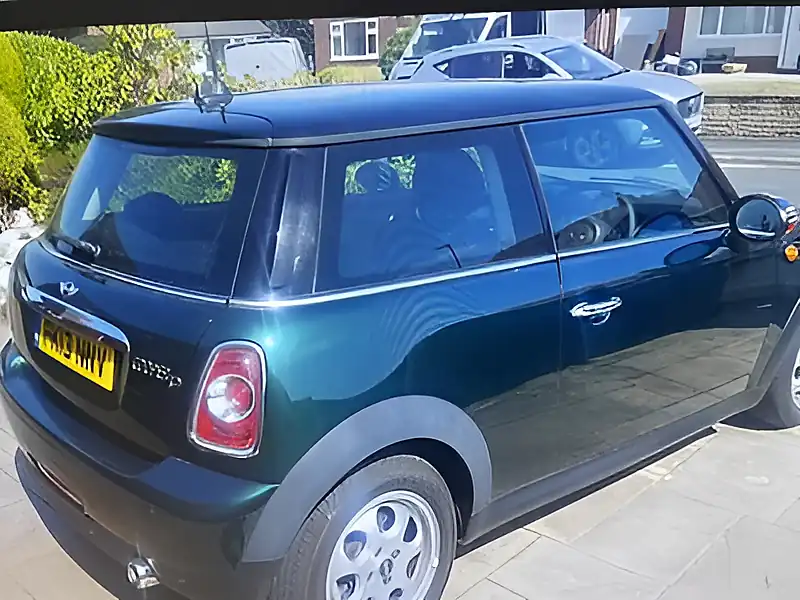 Used 2013 MINI Hatch Cooper British Racing Green Metallic - Interior and Exterior details 2