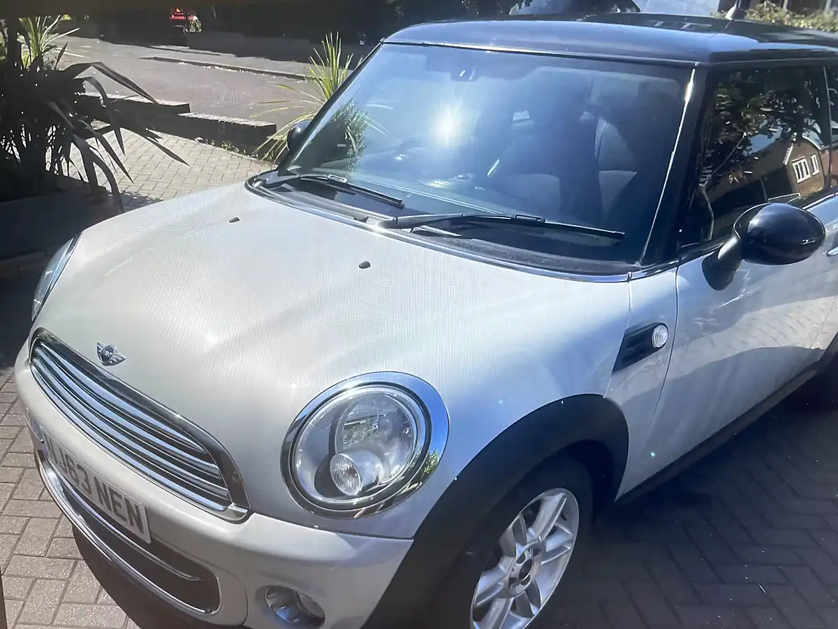 Used 2013 MINI Hatch Cooper (chili Pack) White Silver Metallic - Interior and Exterior details 2