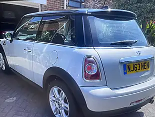 Used 2013 MINI Hatch Cooper (chili Pack) White Silver Metallic - Interior and Exterior details 4
