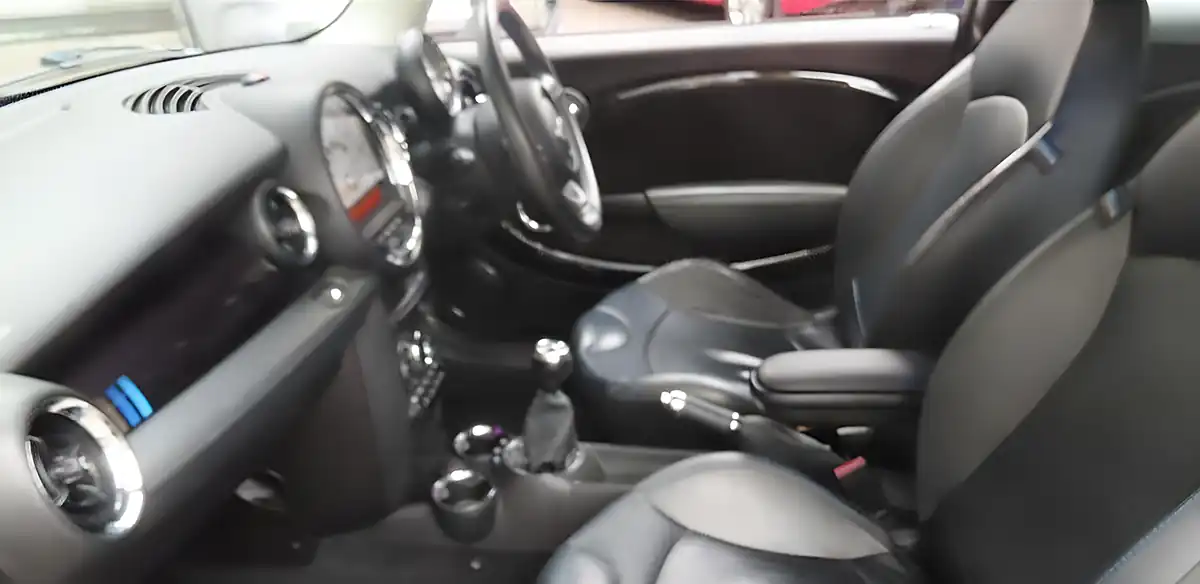 Used 2013 MINI Hatch Cooper S Bayswater Blue - Interior and Exterior details 2