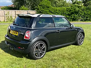 Used 2013 MINI Hatch Cooper S Midnight Black - Interior and Exterior details 4