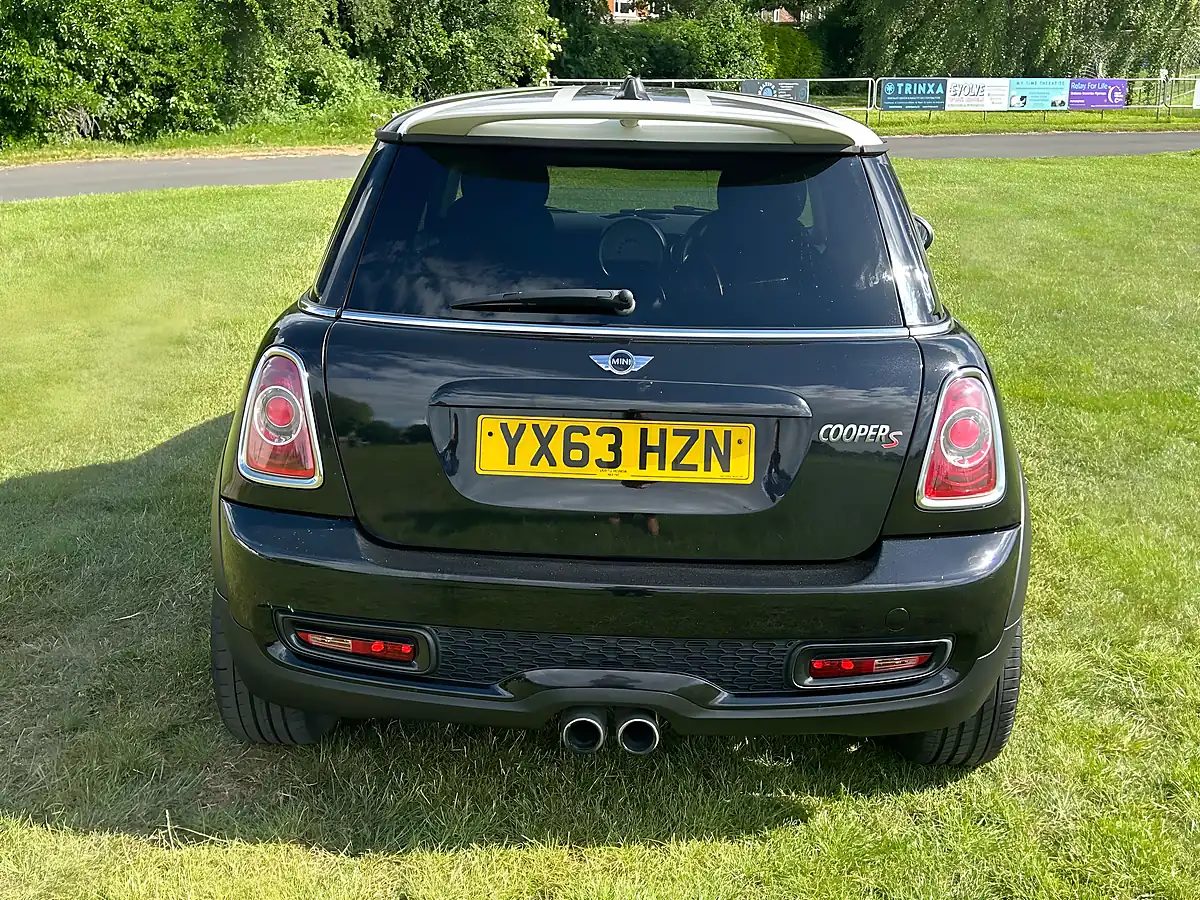 Used 2013 MINI Hatch Cooper S Midnight Black - Interior and Exterior details 5