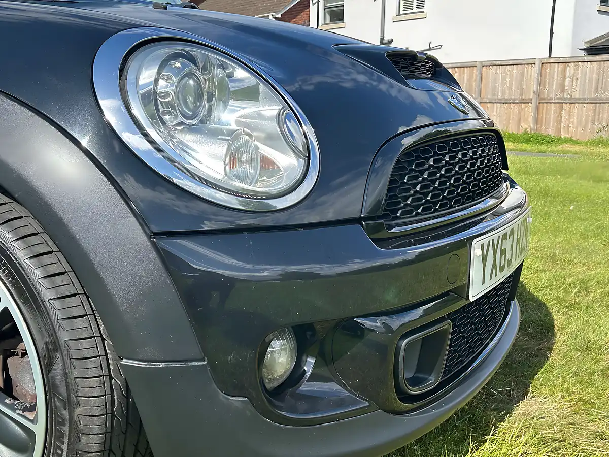 Used 2013 MINI Hatch Cooper S Midnight Black - Interior and Exterior details 8