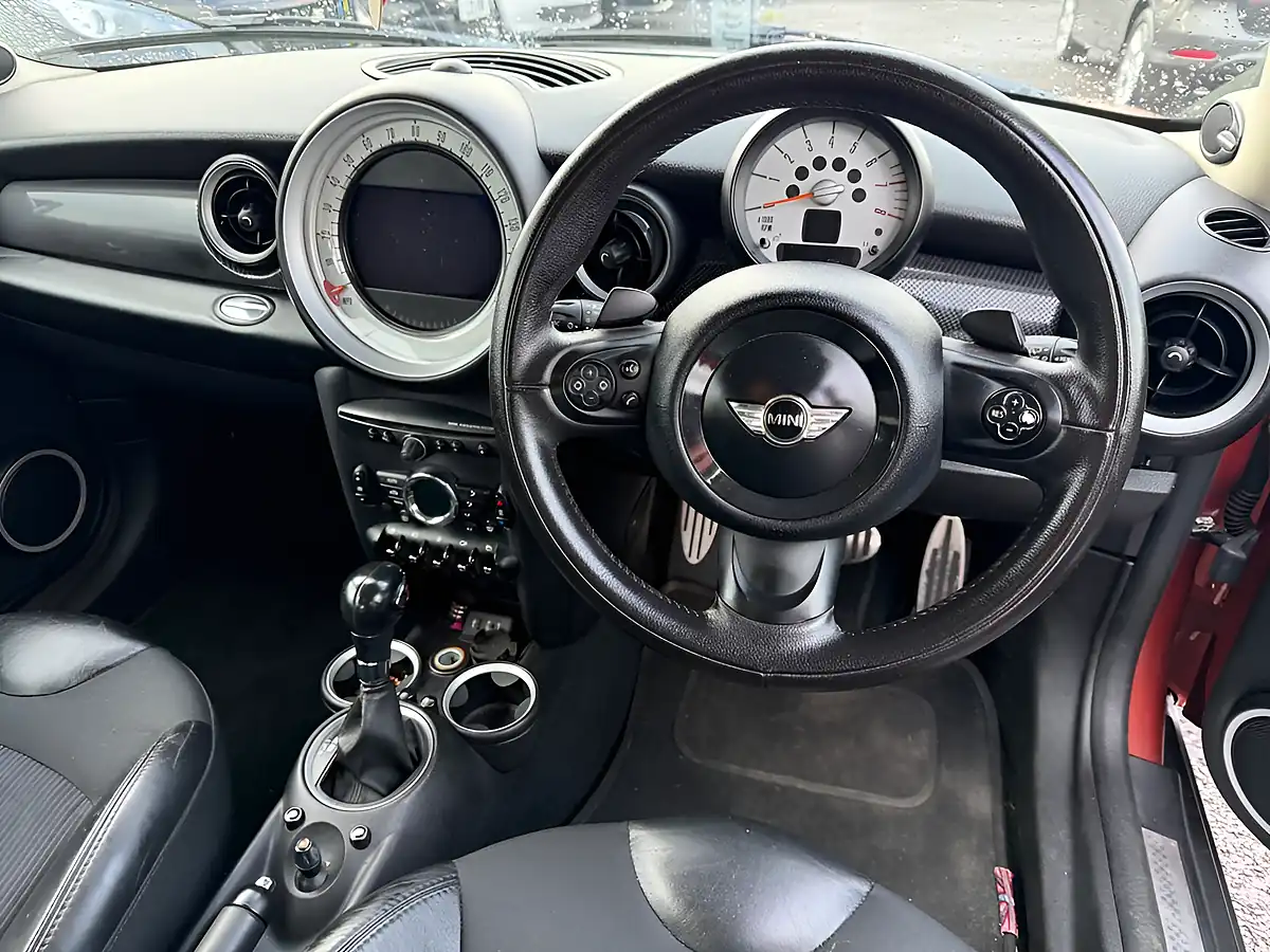 Used 2013 MINI Hatch Cooper S Orange - Interior and Exterior details 19