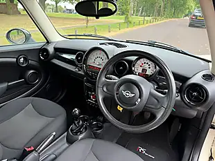 Used 2013 MINI Hatch Cooper White - Interior and Exterior details 11