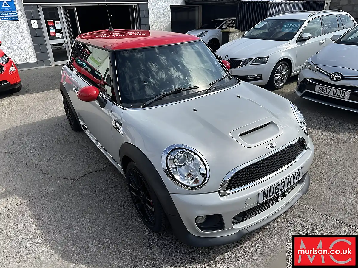 Used 2013 MINI Hatch John Cooper Works White Silver - Interior and Exterior details 4