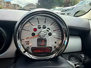 Used 2013 MINI Hatch One Black - Interior and Exterior details 10
