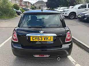 Used 2013 MINI Hatch One Black - Interior and Exterior details 7