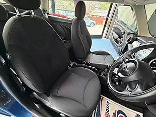 Used 2013 MINI Hatch One Blue - Interior and Exterior details 11