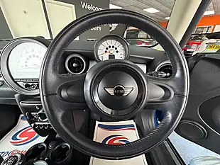 Used 2013 MINI Hatch One Blue - Interior and Exterior details 15