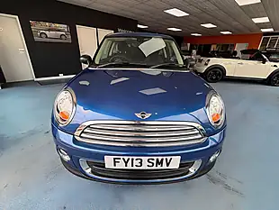Used 2013 MINI Hatch One Blue - Interior and Exterior details 4