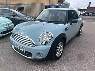 Used 2013 MINI Hatch One Blue - Interior and Exterior details 10