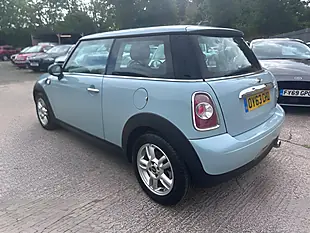 Used 2013 MINI Hatch One Blue - Interior and Exterior details 6