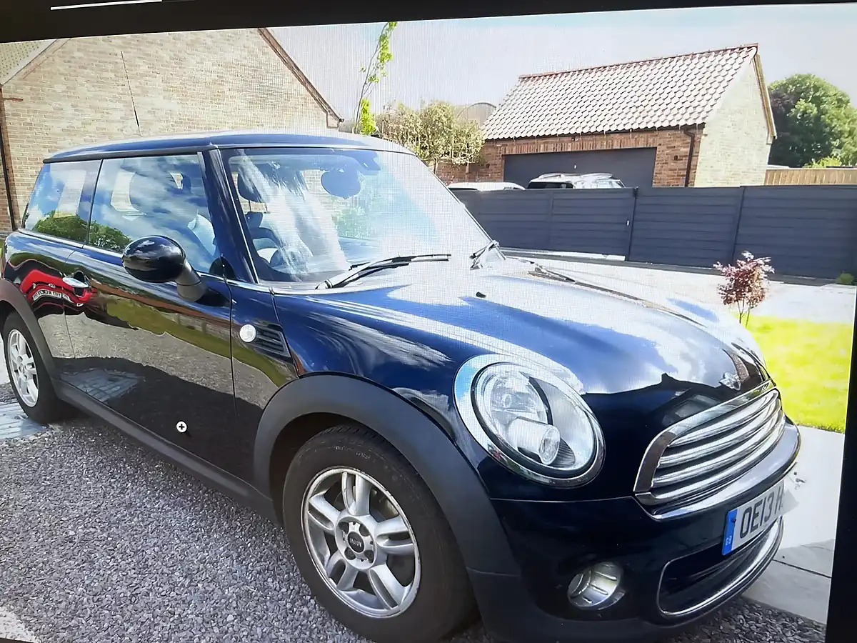 Used 2013 MINI Hatch One (pepper Ii Pack) Midnight Black Metallic - Front View