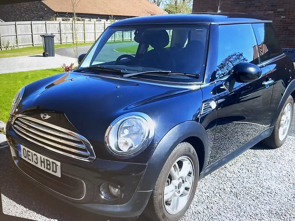Used 2013 MINI Hatch One (pepper Ii Pack) Midnight Black Metallic - Interior and Exterior details 2