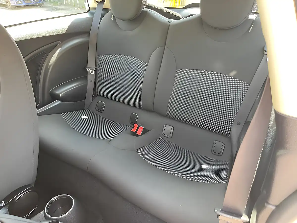 Used 2013 MINI Hatch One White - Interior and Exterior details 16