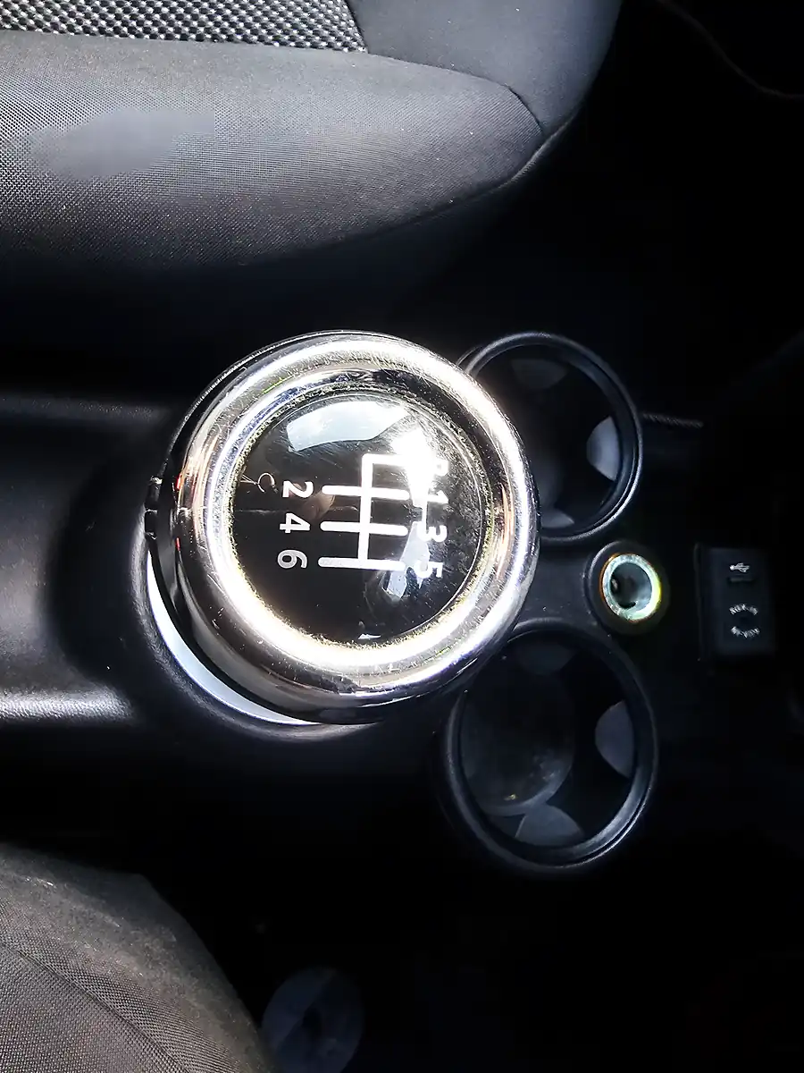 Used 2013 MINI One Red - Interior and Exterior details 10