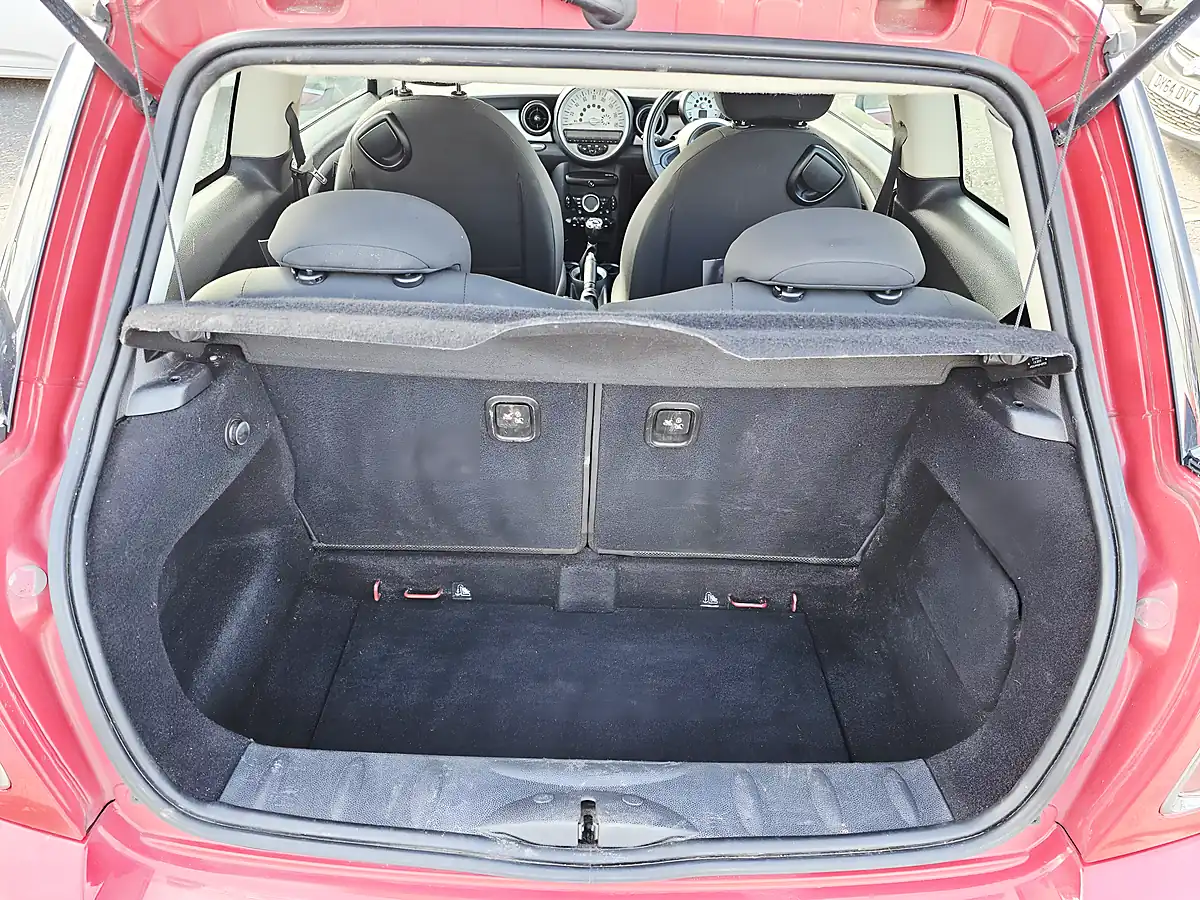 Used 2013 MINI One Red - Interior and Exterior details 7
