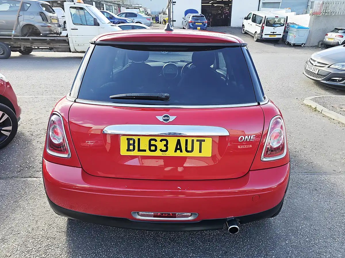 Used 2013 MINI One Red - Interior and Exterior details 4