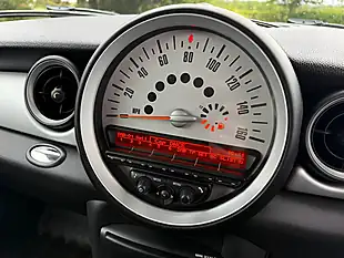 Used 2013 MINI One White - Interior and Exterior details 10